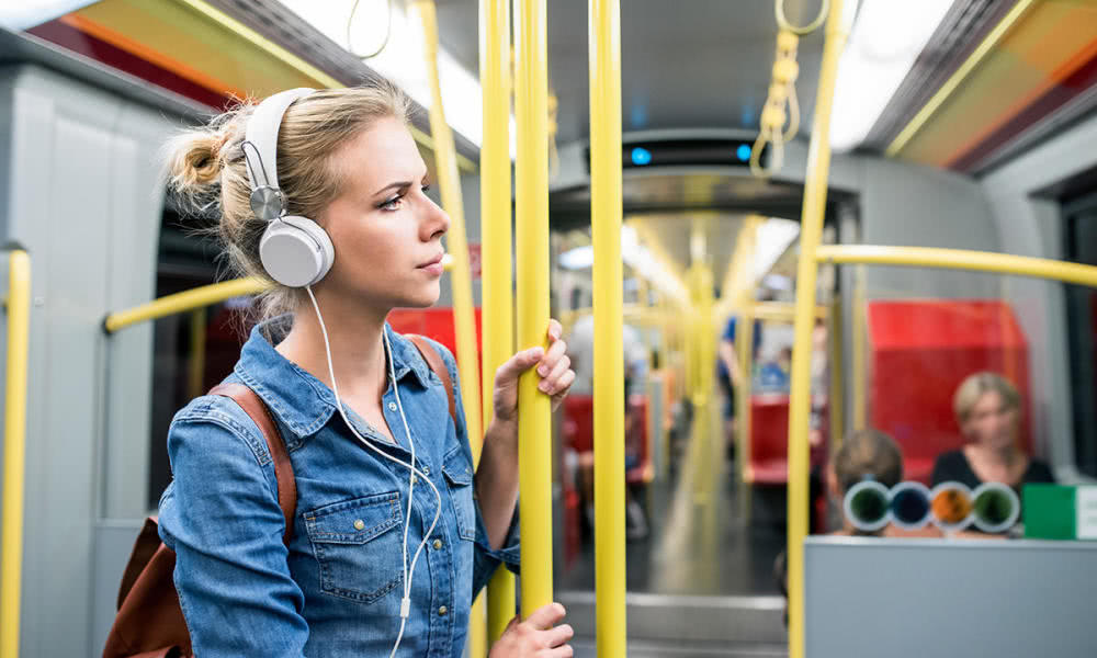 科技晚報:餓了么口碑招人 Facebook將提供粉絲付(圖7) Lightstream