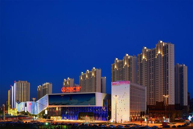 萬達繼續大甩賣:27億出清保險,15月減債2158億,負債還有多少?(圖2) 萬達繼續大甩賣:27億出清保險,15月減債2158億,負債還有多少?(圖2)