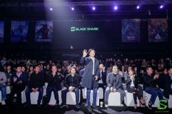 黑鯊游戲手機2實力詮釋“操控之王”，玩家體驗